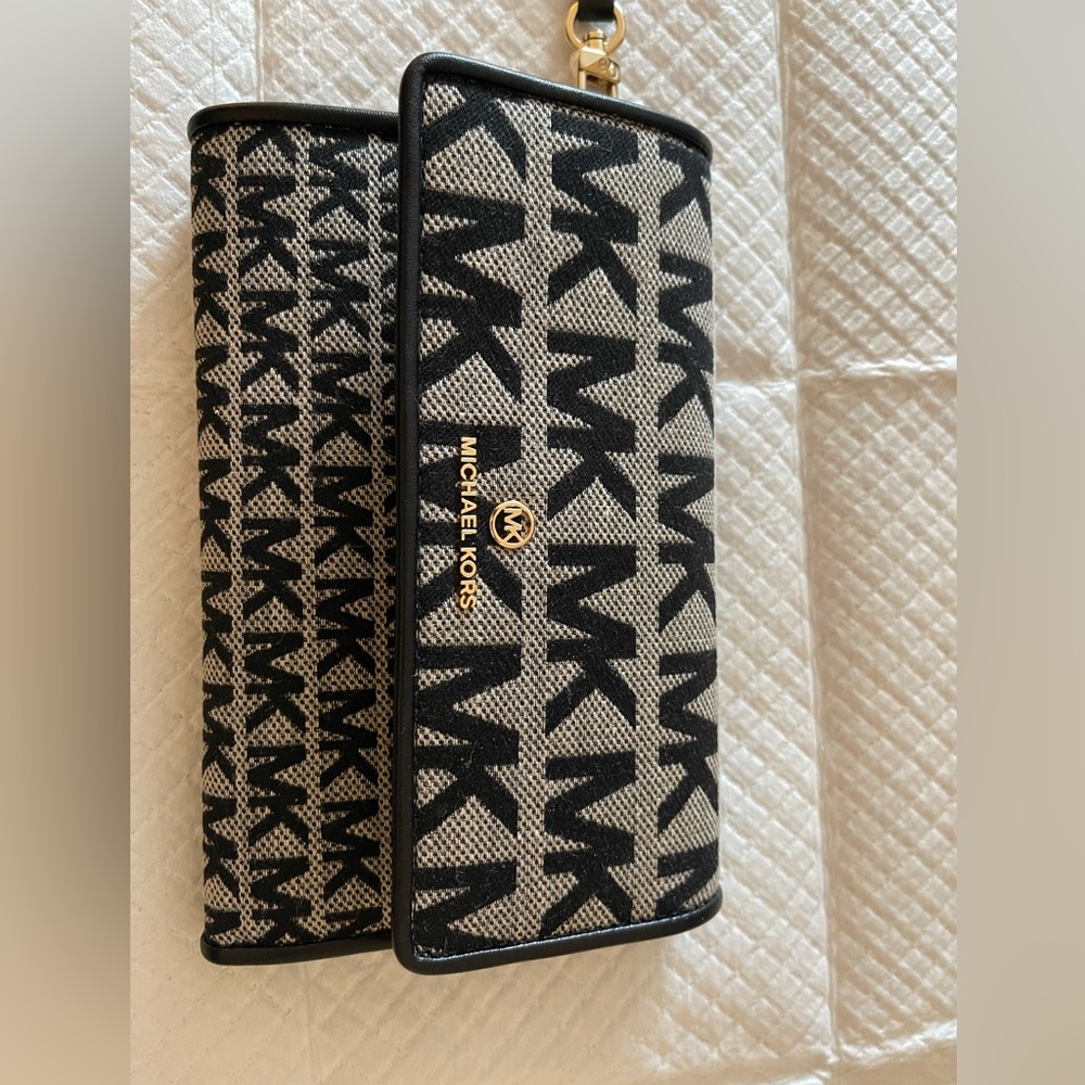 Michael Kors MK Logo Phone Wallet/Wristlet